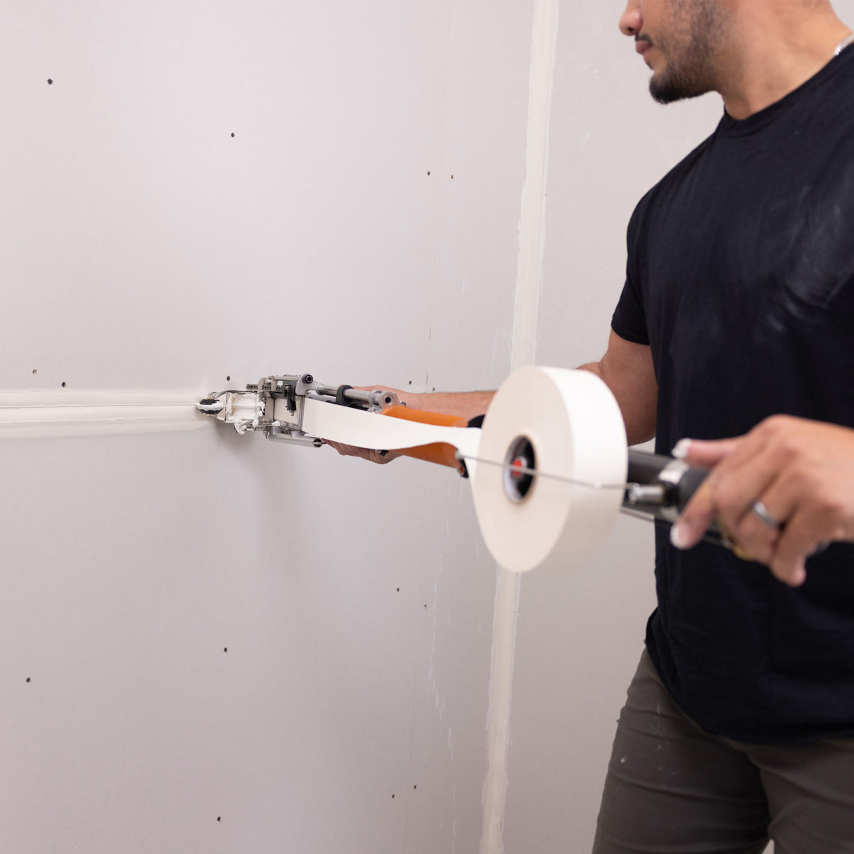 Encintadora automática de fibra de carbono Drywall Master Commander