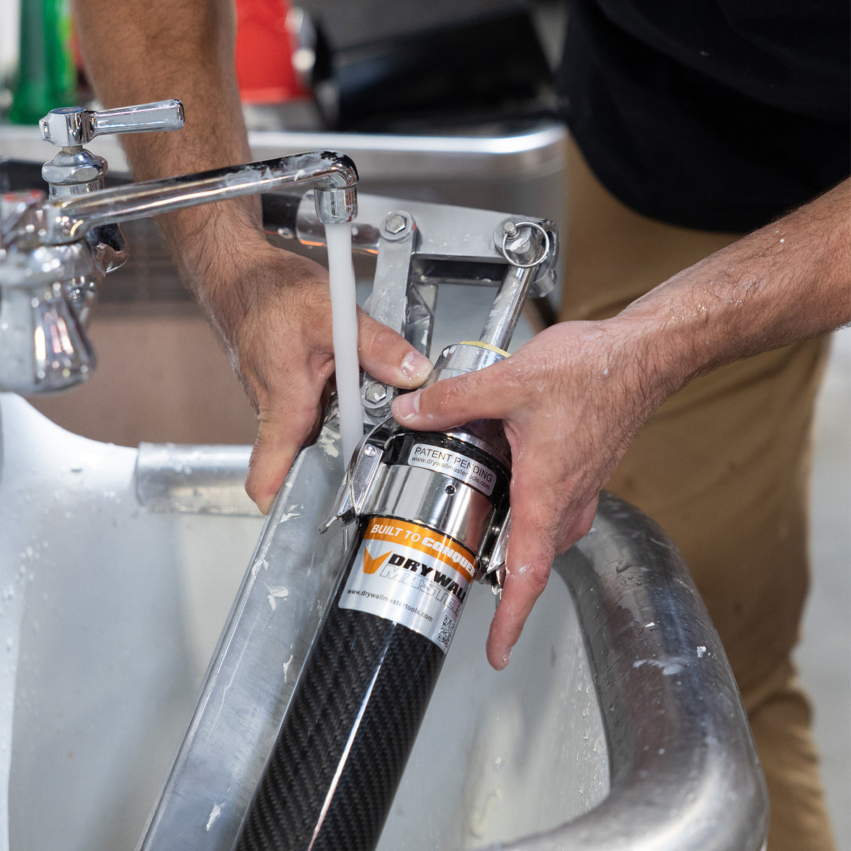 Bomba de carga de fibra de carbono Drywall Master Easy Clean (rellenador de caja no incluido)