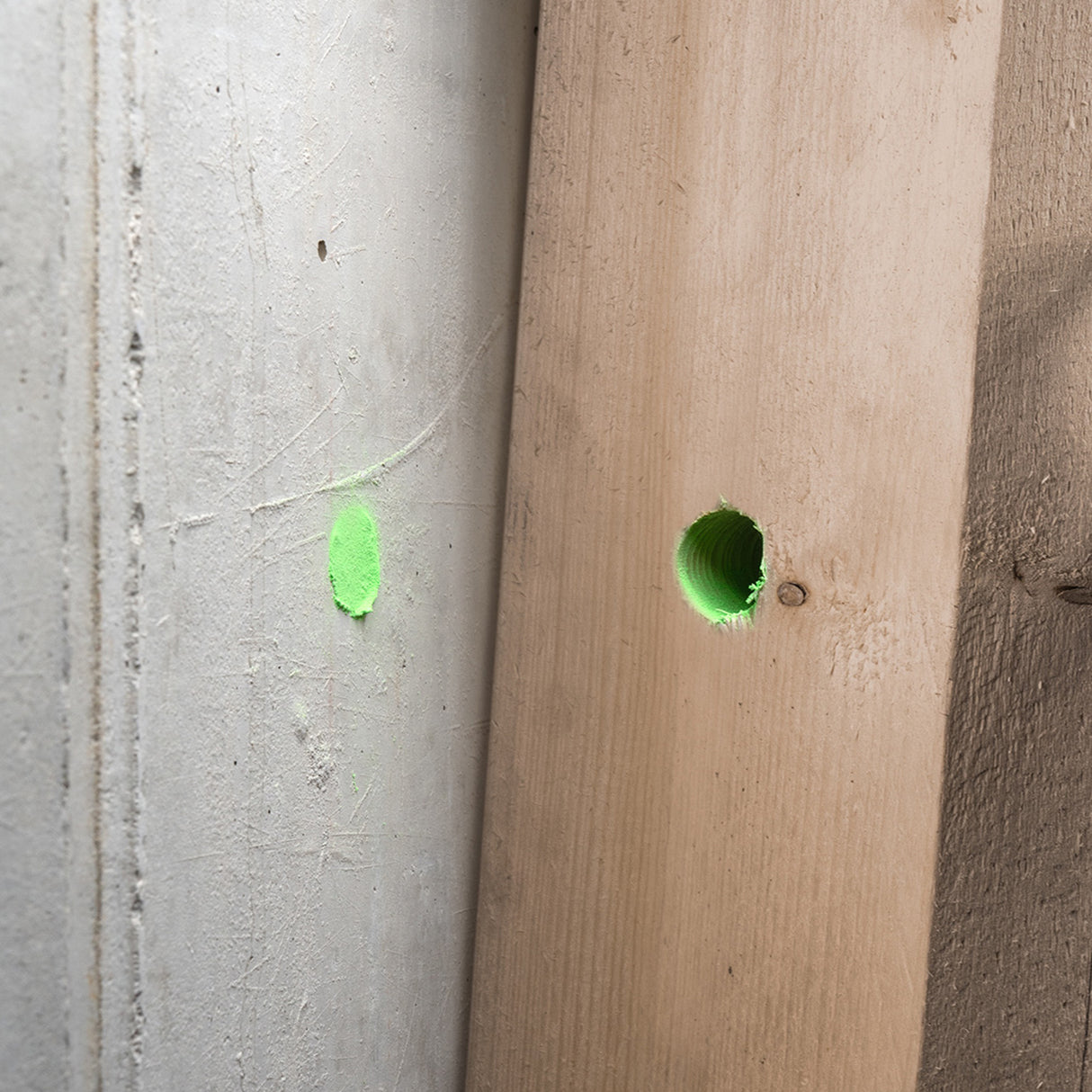 Pica Powder Deep Hole Spray Marker
