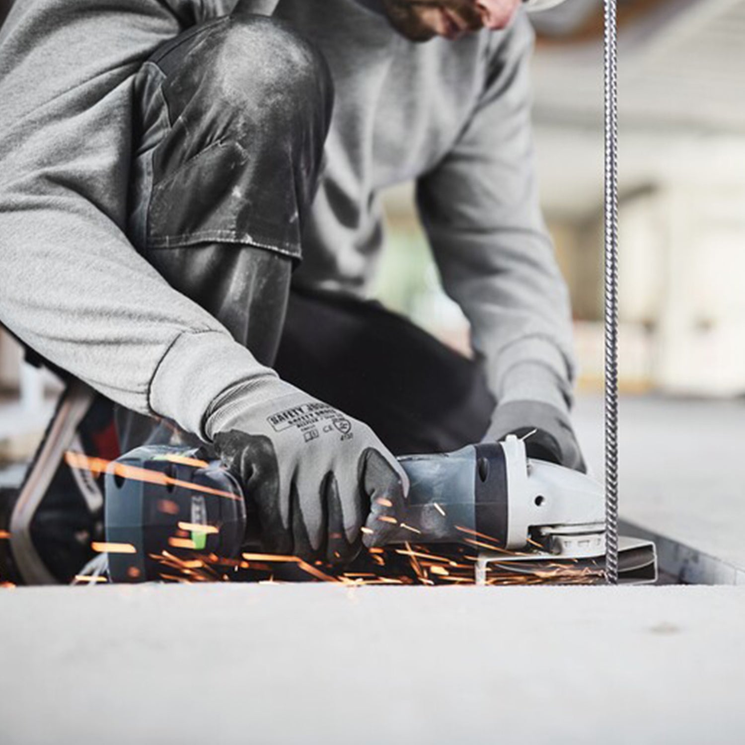 Amoladora angular inalámbrica Festool de 4-1/2" (solo herramienta)