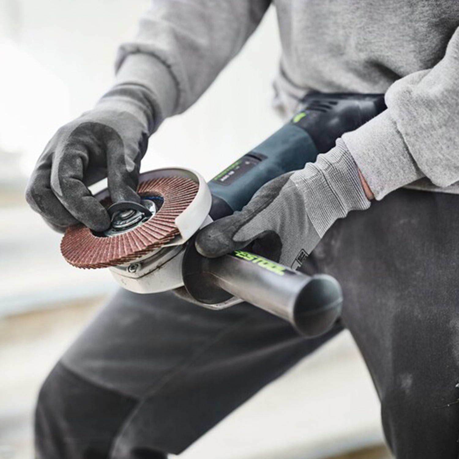 Amoladora angular inalámbrica Festool de 4-1/2" (solo herramienta)