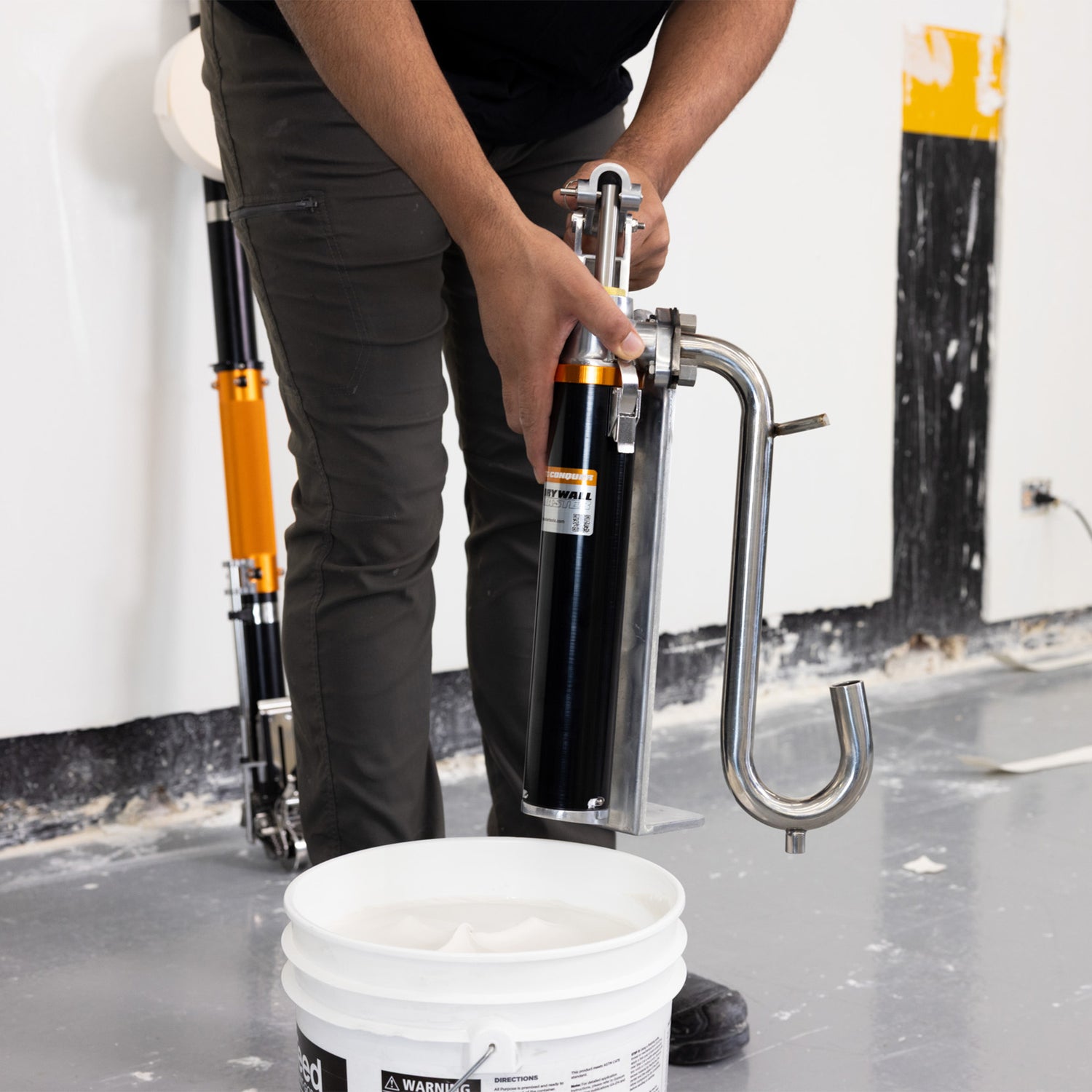 Bomba de carga Drywall Master Easy Clean con válvula de pie de liberación rápida (llenador de caja no incluido)