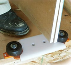 Abrazadera de ventana ajustable Adapa con guía