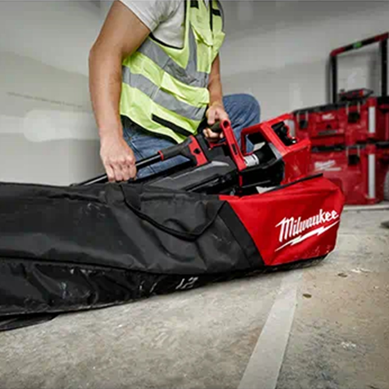 Torre cohete Milwaukee 2136-20 de 18 V (solo herramienta)