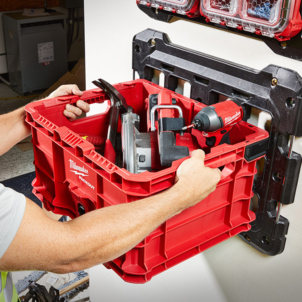 Milwaukee 48-22-8440 PACKOUT Caja abierta