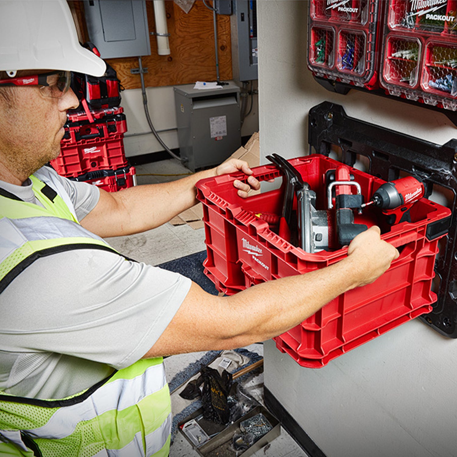 Milwaukee 48-22-8440 PACKOUT Caja abierta