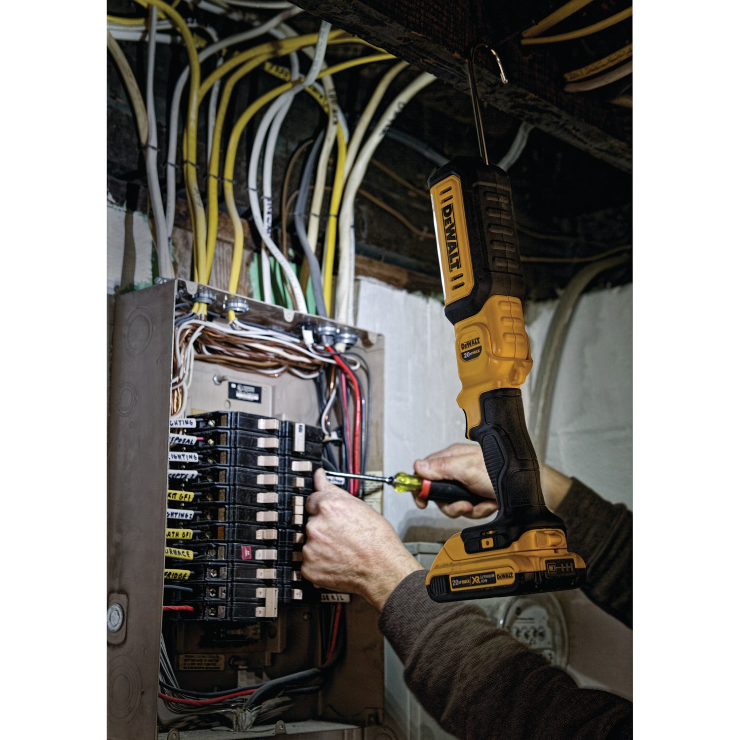 DeWalt DCL050 20V Max LED Luz de área portátil (solo herramienta)