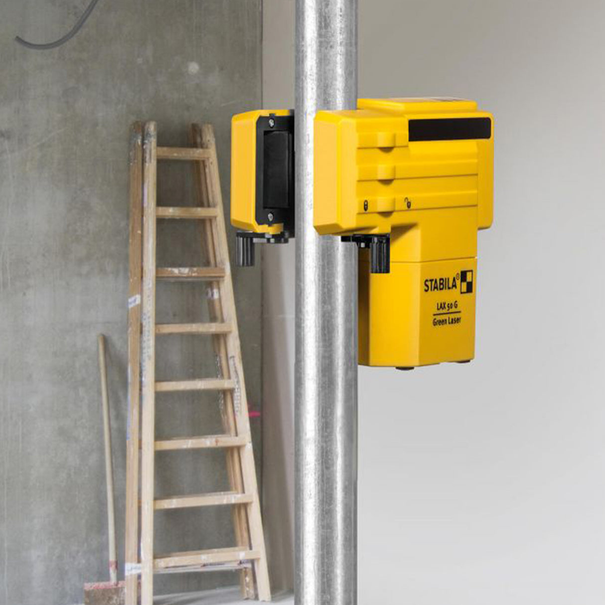 Láser verde de líneas cruzadas Stabila LAX50G con bastón incluido