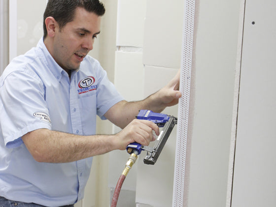 Esquinero y arcada de perfil bajo rígido Trim-Tex