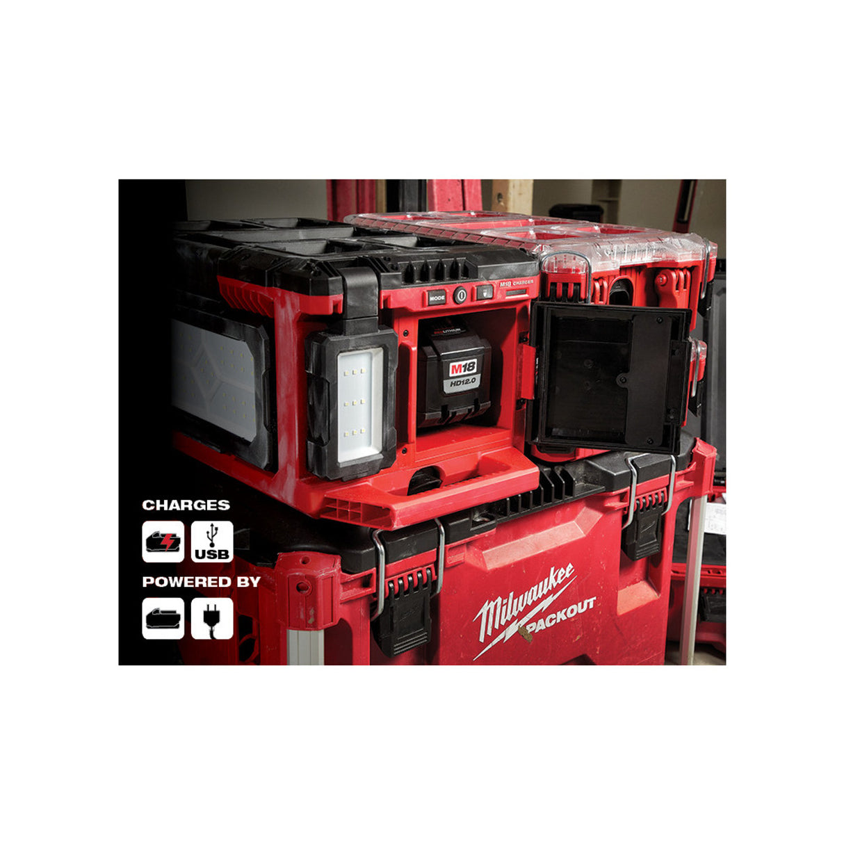 Milwaukee 2357-20 M18 PACKOUT Light/Charger