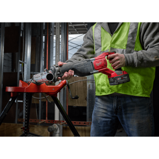 Milwaukee 2621-20 M18 Scie alternative sans fil Sawzall (outil uniquement)