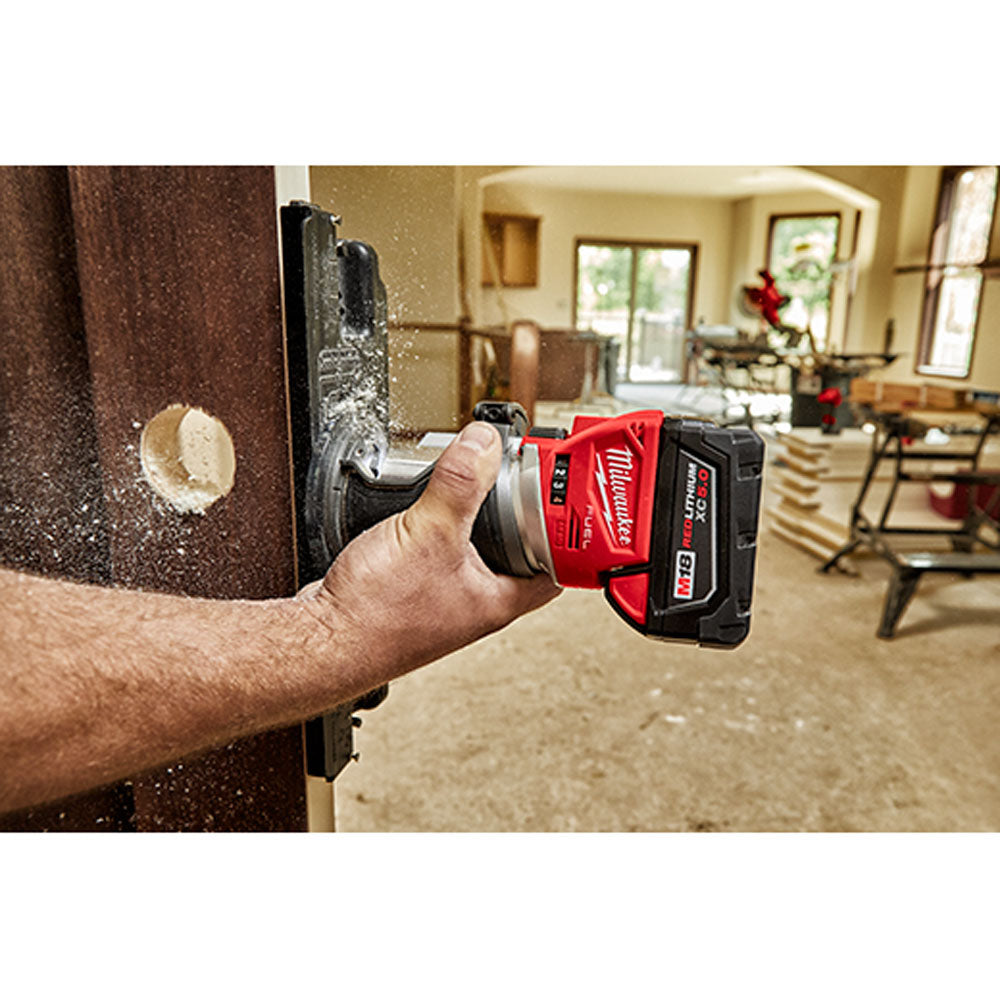 Milwaukee 2723-20 Routeur compact à carburant M18 (outil uniquement)