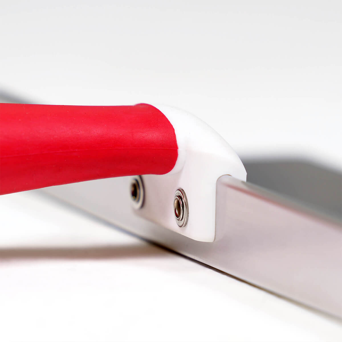 Couteau décalé flexible en acier inoxydable de niveau 5 avec poignée à prise souple