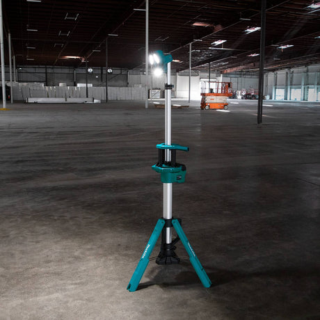 Torre de luz LED Makita DML814 18V LXT (solo herramienta)