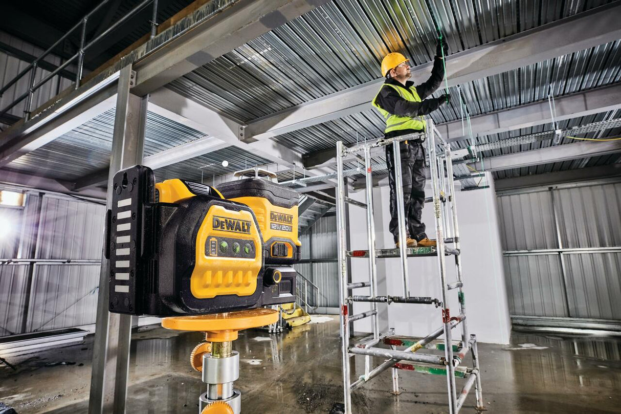 DeWalt 20V MAX 3 x 360 Green Line Laser DCLE34030GB (Tool Only)