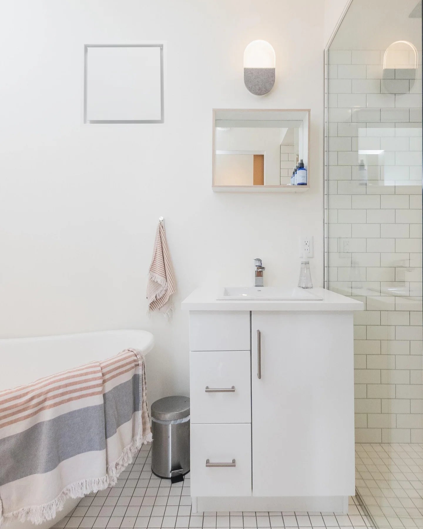 Soporte de escape con marco Aria [Luxe]