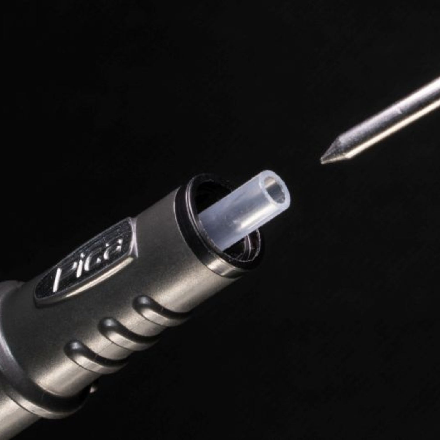 Pica Dry Pen and Refill Bundle